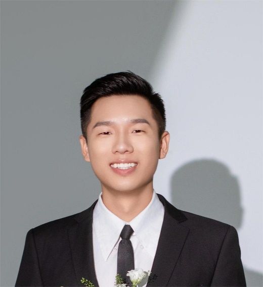 德育老师余树峰 